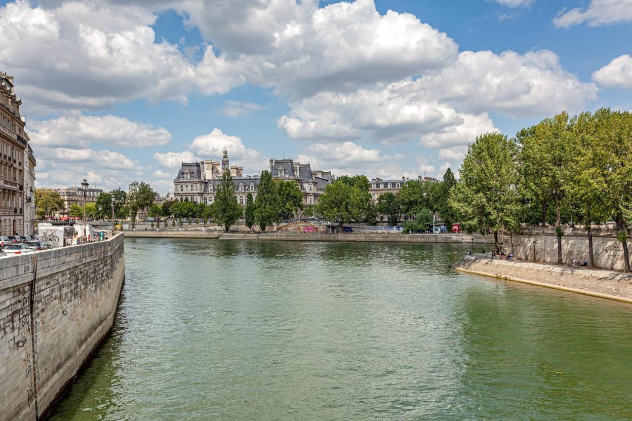 Amazing Notre Dame *
